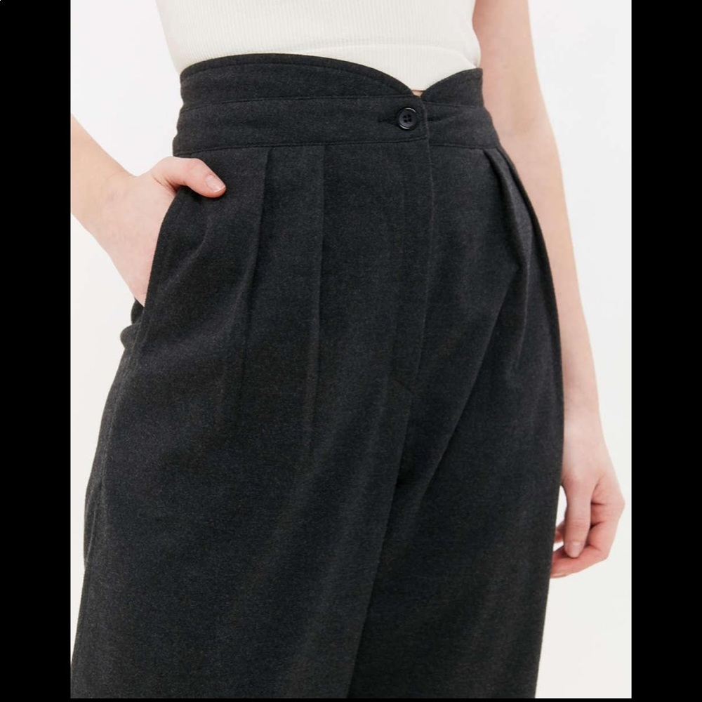 BDG Kath Tapered Pant - Picture 2 of 3